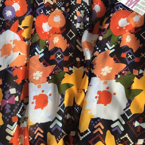 NWT Medium Lola Skirt by LuLaRoe - Picture 4 of 4